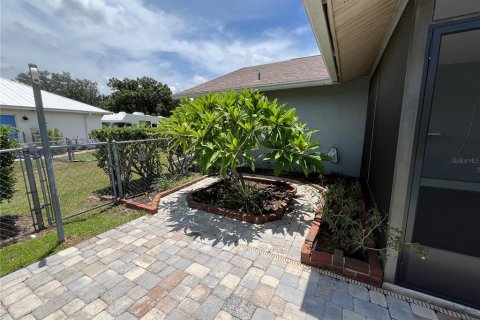 House in Bradenton, Florida 3 bedrooms, 104.05 sq.m. № 1545157 - photo 24
