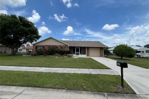 House in Bradenton, Florida 3 bedrooms, 104.05 sq.m. № 1545157 - photo 3