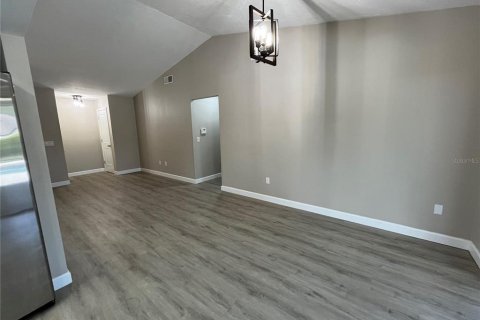 House in Bradenton, Florida 3 bedrooms, 104.05 sq.m. № 1545157 - photo 12