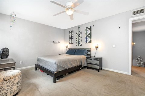 Condo in Bradenton, Florida, 2 bedrooms  № 1826973 - photo 18