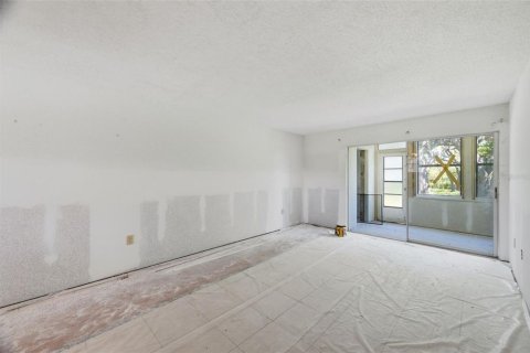 Купить кондоминиум в Нью-Порт-Ричи, Флорида 4 комнаты, 75.81м2, № 2165577 - фото 4
