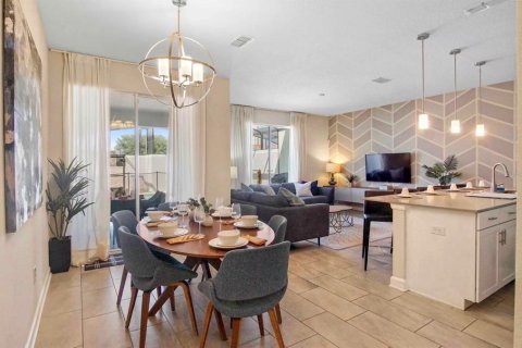 Touwnhouse à vendre à Kissimmee, Floride: 4 chambres, 177.81 m2 № 2380950 - photo 4