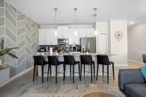 Touwnhouse à vendre à Kissimmee, Floride: 4 chambres, 177.81 m2 № 2380950 - photo 8