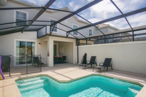 Touwnhouse à vendre à Kissimmee, Floride: 4 chambres, 177.81 m2 № 2380950 - photo 2