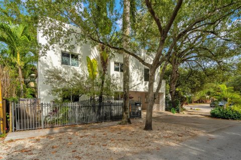 Condominio en venta en Miami, Florida, 2 dormitorios, 100.71 m2 № 1768414 - foto 19
