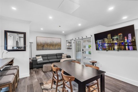 Condominio en venta en Miami, Florida, 2 dormitorios, 100.71 m2 № 1768414 - foto 6
