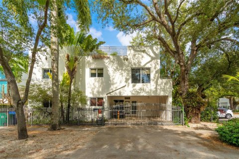 Condominio en venta en Miami, Florida, 2 dormitorios, 100.71 m2 № 1768414 - foto 17