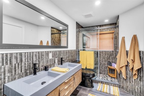 Condominio en venta en Miami, Florida, 2 dormitorios, 100.71 m2 № 1768414 - foto 15
