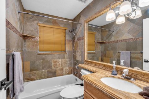 Condominio en venta en Miami, Florida, 2 dormitorios, 100.71 m2 № 1768414 - foto 9