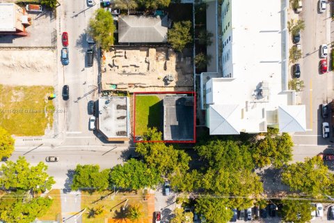 Commercial property in Miami, Florida № 1812337 - photo 28