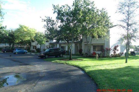 Купить кондоминиум в Санрайз, Флорида 3 спальни, 125.42м2, № 1994988 - фото 2