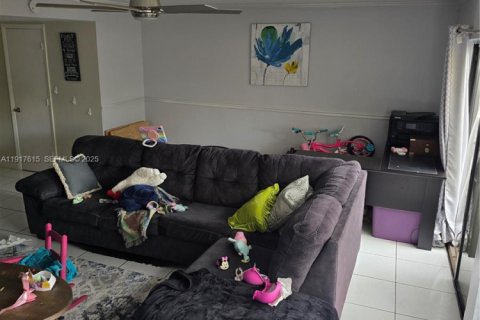 Купить кондоминиум в Санрайз, Флорида 3 спальни, 125.42м2, № 1994988 - фото 4