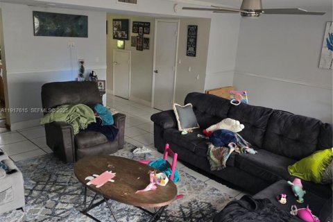 Купить кондоминиум в Санрайз, Флорида 3 спальни, 125.42м2, № 1994988 - фото 3