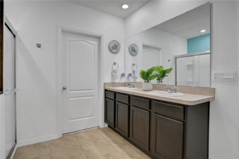 House in Lake Alfred, Florida 5 bedrooms, 248.42 sq.m. № 1341804 - photo 19