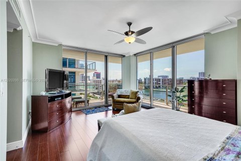 Copropriété à louer à Hollywood, Floride: 3 chambres, 214.42 m2 № 2281201 - photo 21