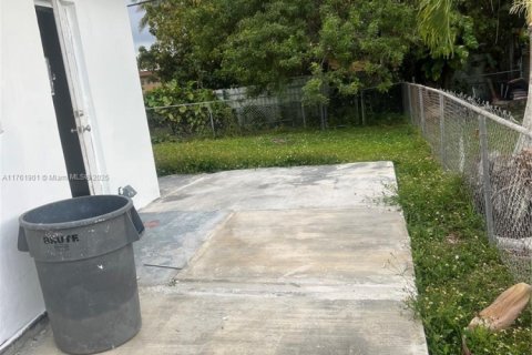 Casa en venta en Miami Gardens, Florida, 3 dormitorios, 152.27 m2 № 1714347 - foto 8