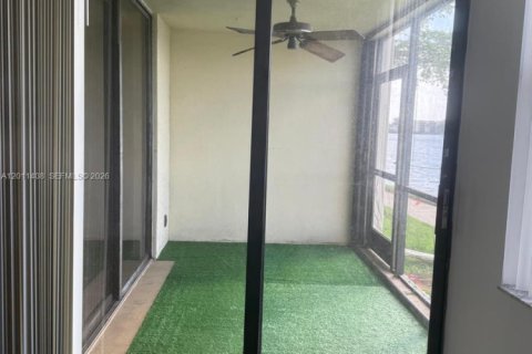 Copropriété à vendre à Oakland Park, Floride: 2 chambres, 85.47 m2 № 2075196 - photo 11