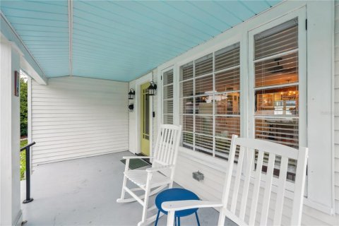 House in Tampa, Florida 3 bedrooms, 117.43 sq.m. № 1773671 - photo 5