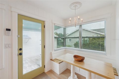 House in Tampa, Florida 3 bedrooms, 117.43 sq.m. № 1773671 - photo 20