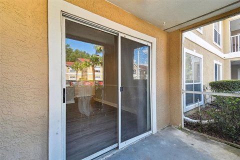 Condo in Tampa, Florida, 1 bedroom № 2306407 - photo 19