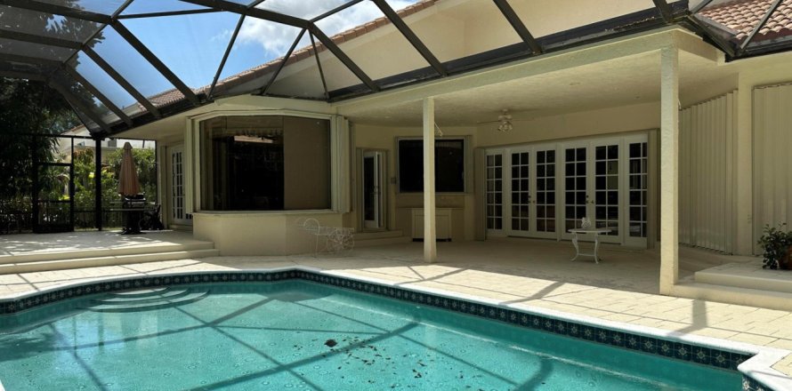 House in Boca Raton, Florida 4 bedrooms, 293.66 sq.m. № 1226831
