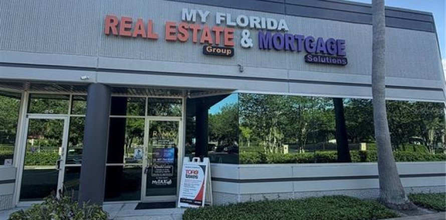 Commercial property in Orlando, Florida 196.95 sq.m. № 2098640