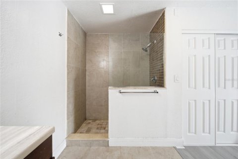 Immobilier commercial à vendre à Orlando, Floride: 181.81 m2 № 2094058 - photo 13