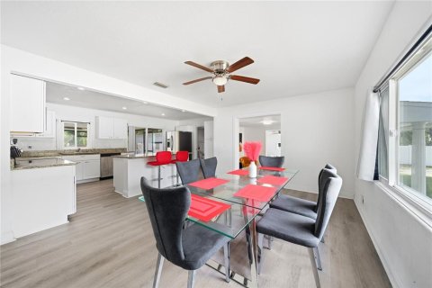 Immobilier commercial à vendre à Orlando, Floride: 181.81 m2 № 2094058 - photo 9