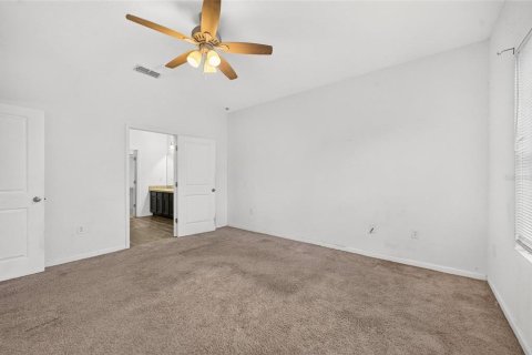 Villa ou maison à vendre à Groveland, Floride: 4 chambres, 169.55 m2 № 2418339 - photo 19