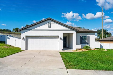 Villa ou maison à Groveland, Floride 4 chambres, 169.55 m2 № 2418339