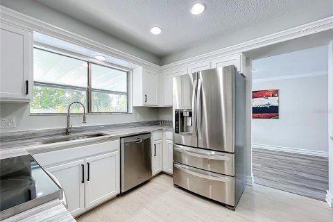 Casa en venta en Longwood, Florida, 4 dormitorios, 198.81 m2 № 1746658 - foto 2