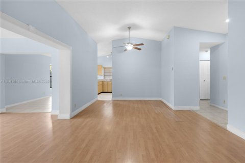 Villa ou maison à vendre à Sunrise, Floride: 3 chambres, 127.83 m2 № 1936184 - photo 5
