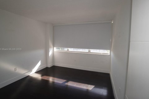 Copropriété à louer à Miami, Floride: 2 chambres, 105.91 m2 № 1972701 - photo 10