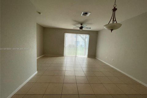 Touwnhouse à louer à Tamarac, Floride: 3 chambres, 131.64 m2 № 2079878 - photo 26