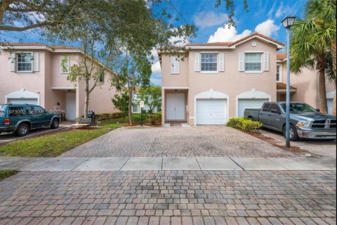 Touwnhouse à Tamarac, Floride 3 chambres, 131.64 m2 № 2079878