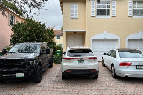 Touwnhouse à louer à Tamarac, Floride: 3 chambres, 131.64 m2 № 2079878 - photo 27