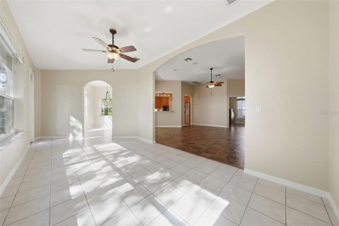 Villa ou maison à vendre à Tavares, Floride: 2 chambres, 200.95 m2 № 2416568 - photo 18