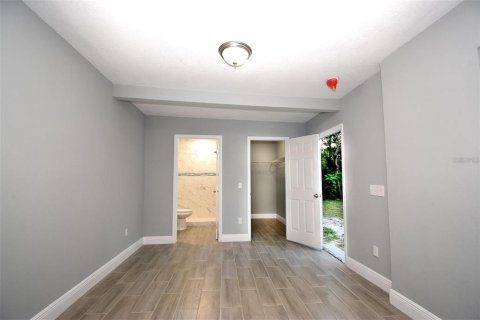 House in Cocoa, Florida 3 bedrooms, 92.53 sq.m. № 2349188 - photo 13