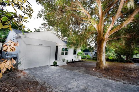 House in Cocoa, Florida 3 bedrooms, 92.53 sq.m. № 2349188 - photo 4