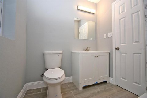 House in Cocoa, Florida 3 bedrooms, 92.53 sq.m. № 2349188 - photo 15