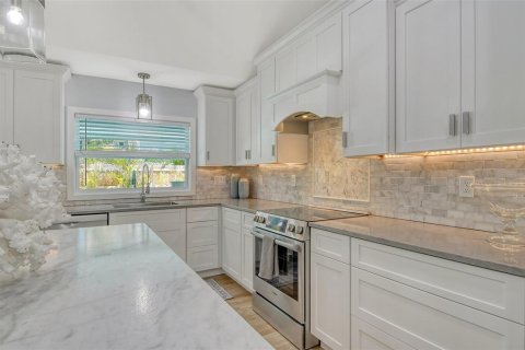 Casa en alquiler en Sarasota, Florida, 4 dormitorios, 226.59 m2 № 1648307 - foto 11