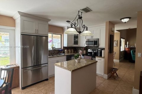 Villa ou maison à vendre à Miami, Floride: 3 chambres, 155.05 m2 № 2055171 - photo 10