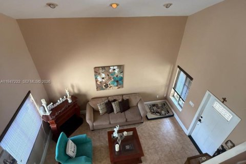 Villa ou maison à vendre à Miami, Floride: 3 chambres, 155.05 m2 № 2055171 - photo 5