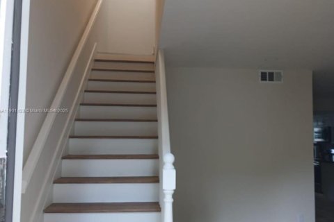 Touwnhouse à louer à Boca Raton, Floride: 3 chambres, 132.66 m2 № 1953169 - photo 9