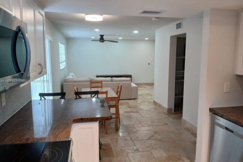 Touwnhouse à louer à Boca Raton, Floride: 3 chambres, 132.66 m2 № 1953169 - photo 5