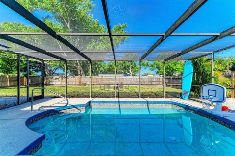 House in Bradenton, Florida 2 bedrooms, 106.74 sq.m. № 2113470 - photo 13