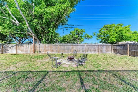 House in Bradenton, Florida 2 bedrooms, 106.74 sq.m. № 2113470 - photo 16