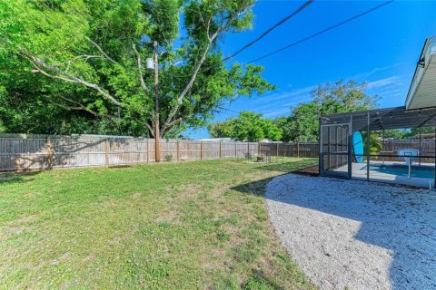 House in Bradenton, Florida 2 bedrooms, 106.74 sq.m. № 2113470 - photo 18