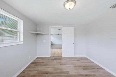 Купить виллу или дом в Сарасота, Флорида 6 комнат, 139.07м2, № 2238233 - фото 26