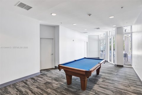 Condo in Miami Beach, Florida, 1 bedroom  № 2001647 - photo 21